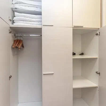 Grand Lux Koznik Center Apartment